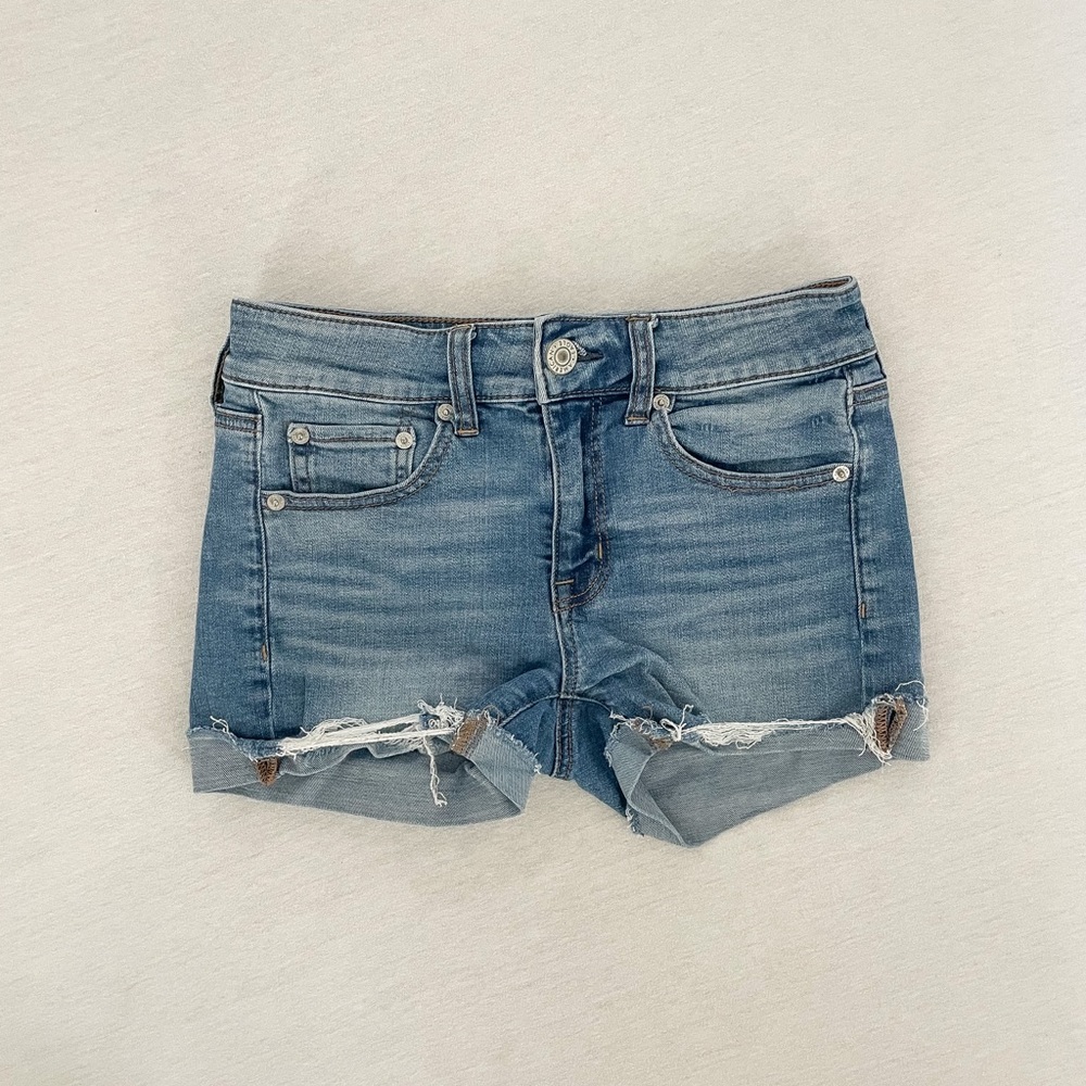 American eagle jean shorts size 2!